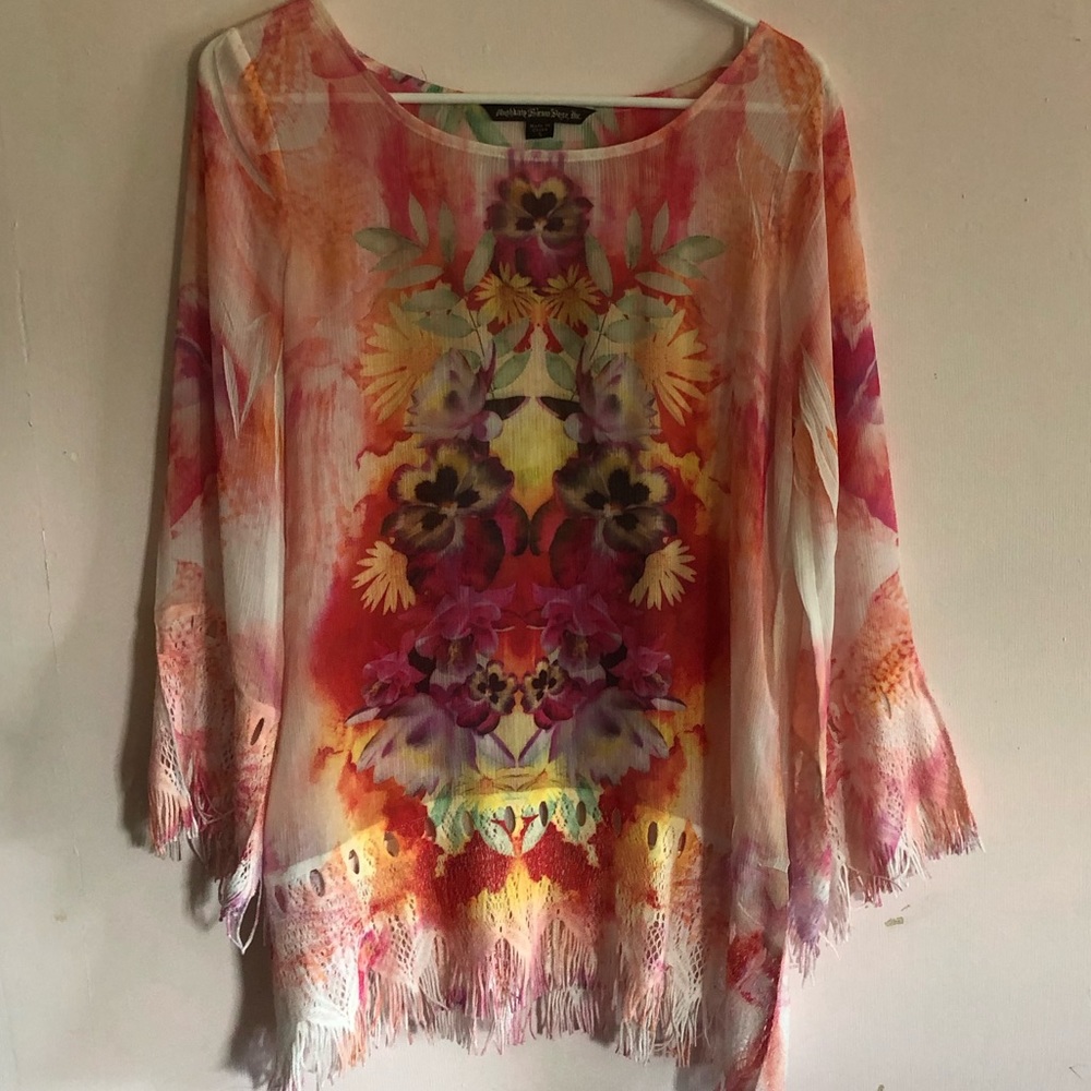 Women’s lightweight top
